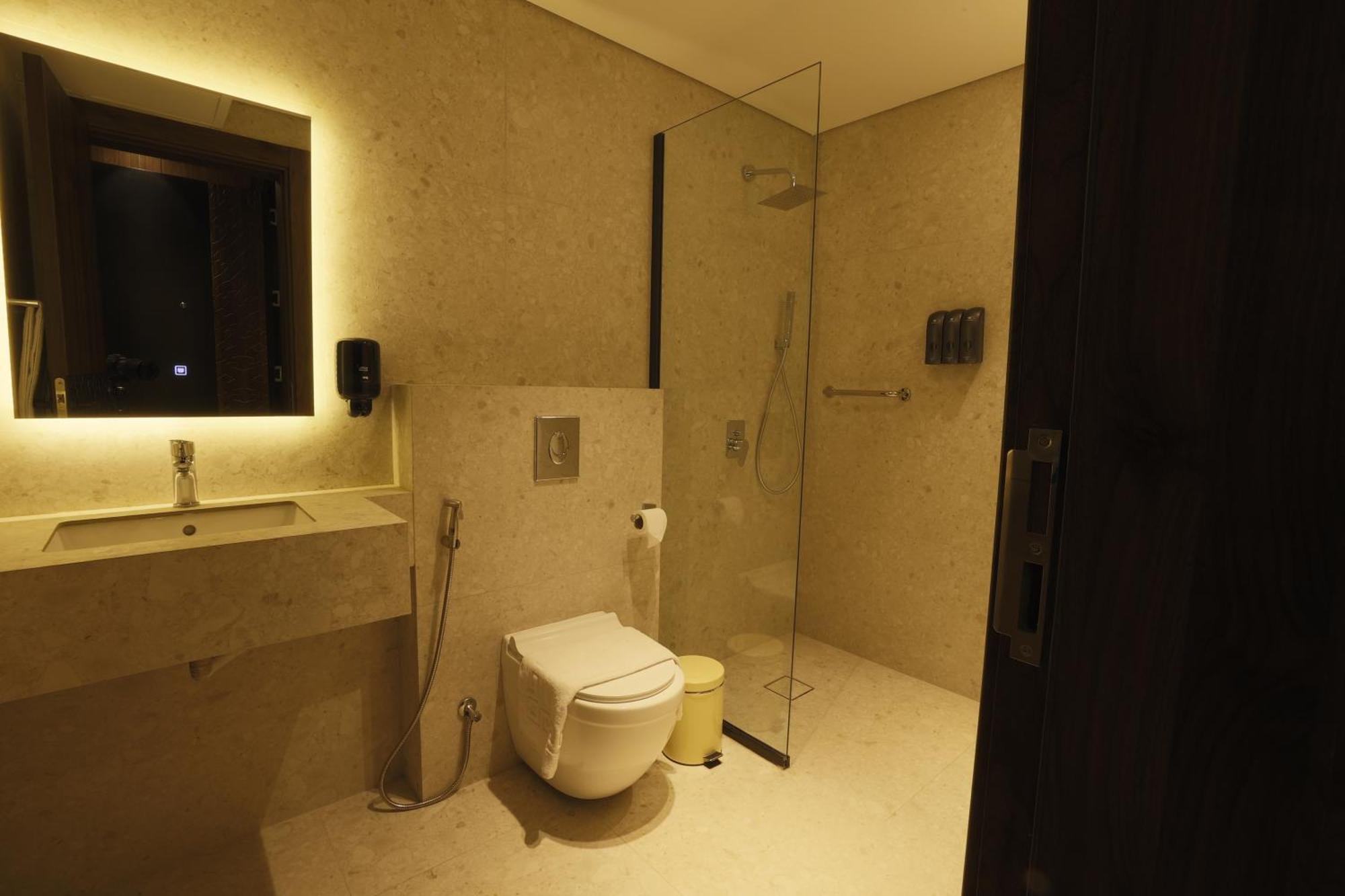 G Hotel Amman Exterior photo